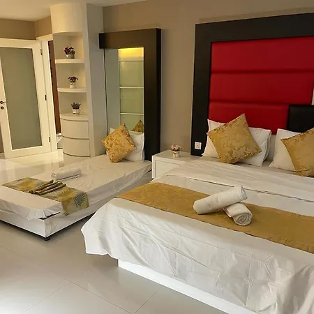 Riverbank Suites 805 Kuching Exterior photo