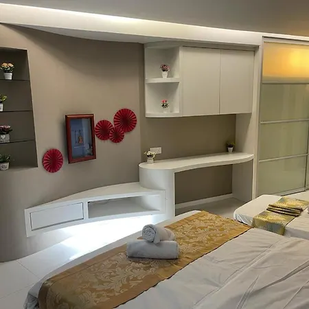 Riverbank Suites 805 Kuching Exterior photo